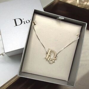 DIOR Signature Logo Necklace 🤩